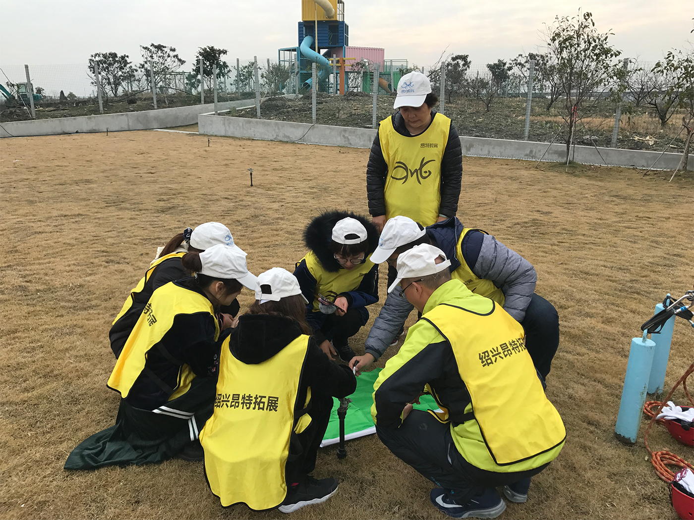 We are a team！