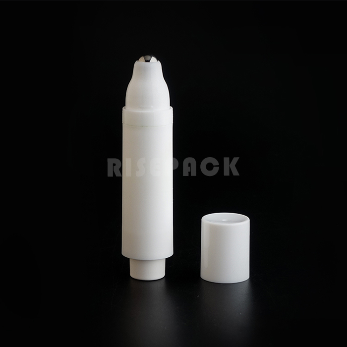 Airless roll-on bottle