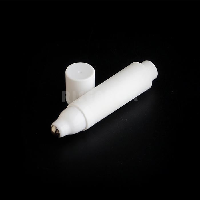 Airless roll-on bottle