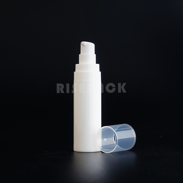 Airless lotion bottle