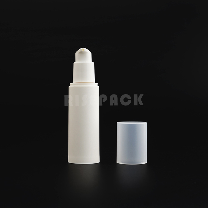 Airless lotion bottle