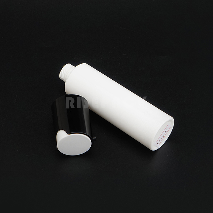 Airless lotion bottle