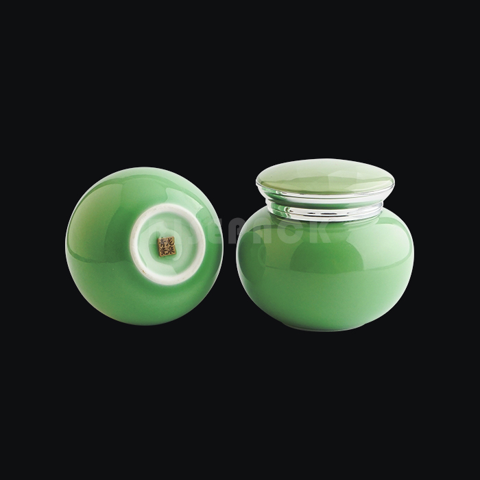 Cosmetic packaging set