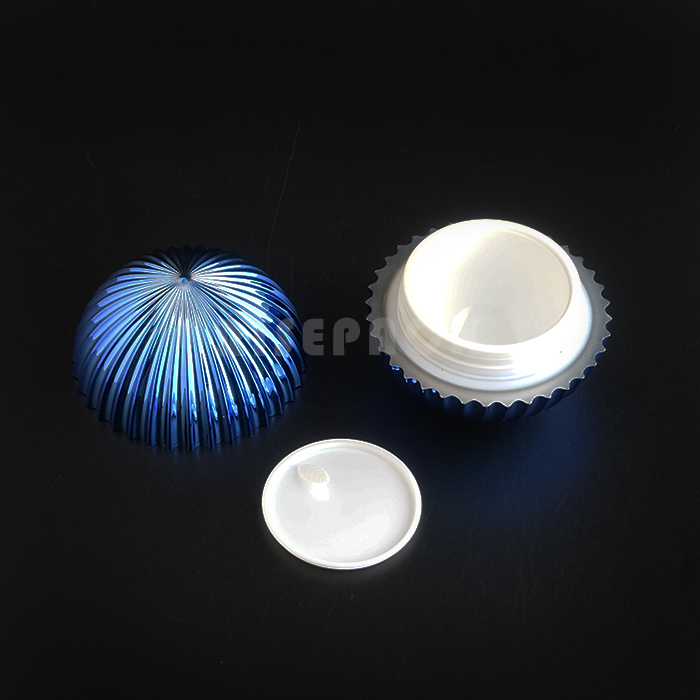 round cream jar