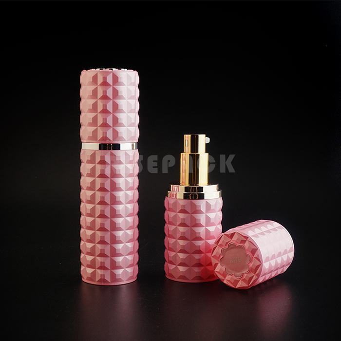 Plastic cosmetics bottle set